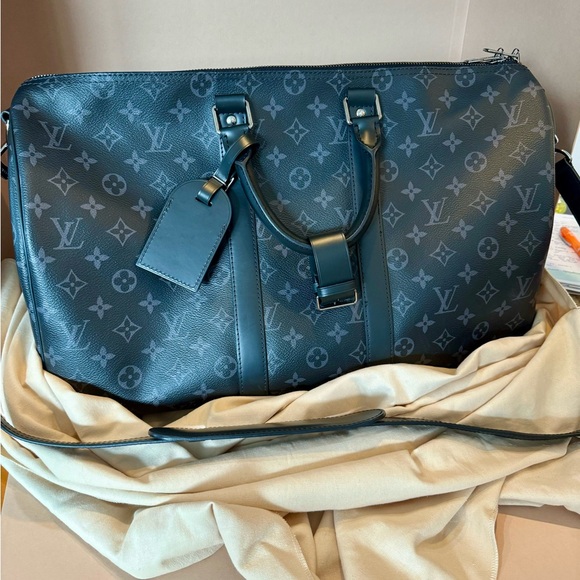 Louis Vuitton Keepall Bandoulière 45 Duffel Bag in Black - Picture 1 of 3